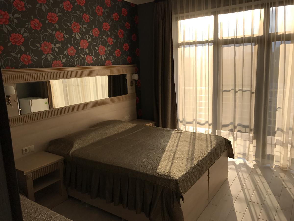 Hotel Danelyan ปิซุนดา ภายนอก รูปภาพ