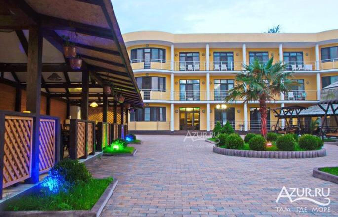 Hotel Danelyan ปิซุนดา ภายนอก รูปภาพ